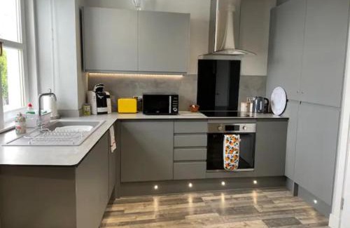 Kinghorn Apartment | The Holiday Hoose