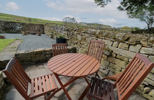 Ridsdale Cottage | THE HOLLOW, pet friendly, character holiday cottage in West Woodburn