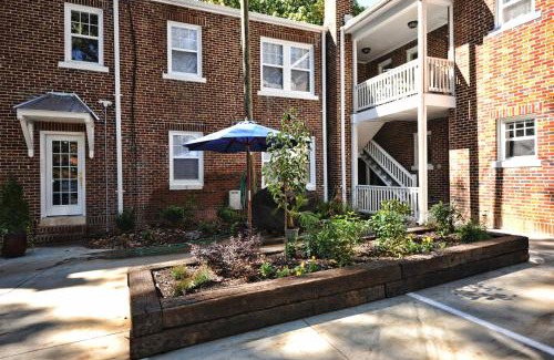 Dilworth Apartment | The Home Collection CLT: Kirkwood Avenue