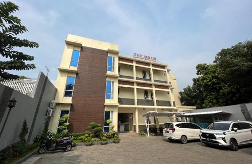 Jakarta Hotel | The Home Srengseng