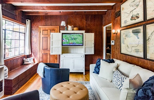 Red Banks House | The Homeplace: Rural Retreat Near Memphis