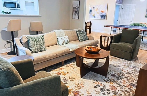 South Arlington House | The Homestead on Georgetown