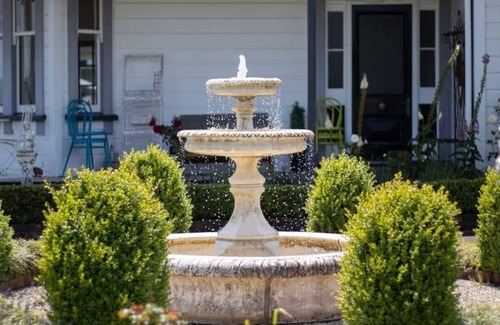 Brixton House | The Homestead: Scenic Rural Retreat