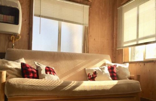 Monticello Cabin | The Homesteader