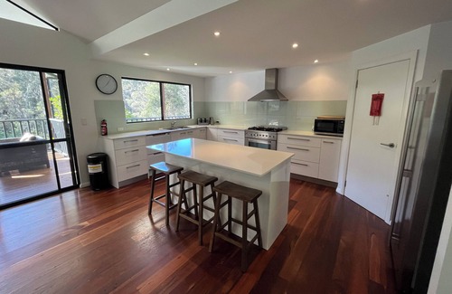 Shadforth House | The Honey Possum - Amongst the Karri Forrest - Sleeps 8