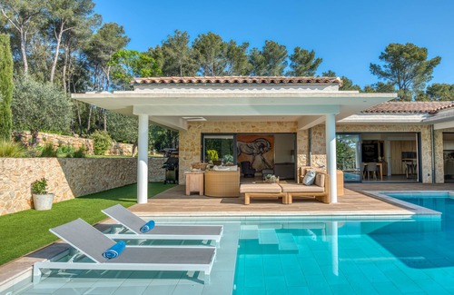 Opio Villa | The honey villa near the village of Valbonne