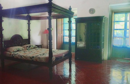 Cansaulim Condo | The Honeymooners Houstel ,193 year old Heritage House