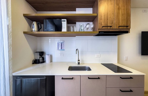 San Patricio Condo | The Hood