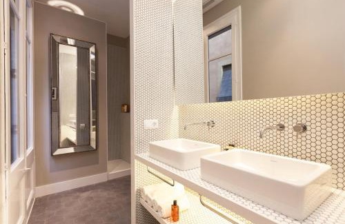 South West Hotel | The Hotel Fairmount Plaza Near IGI Airport