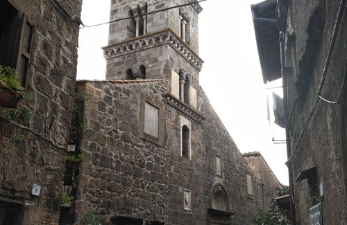 Ronciglione House | THE HOUSE IN THE VILLAGE