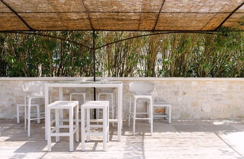 Orange House | The house in the vineyards