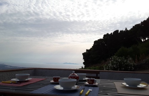 Erice Cottage | the house in the vineyard, a refined country house