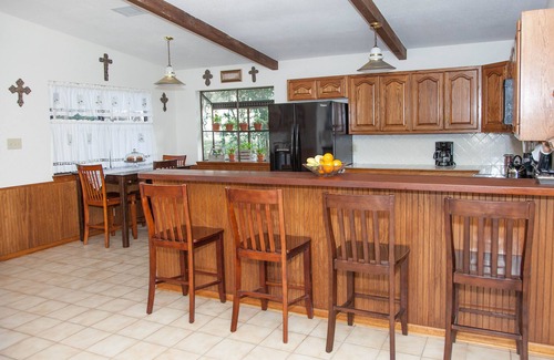 Boerne House | The house is in the middle of town, next to HEB with an amazing backyard.