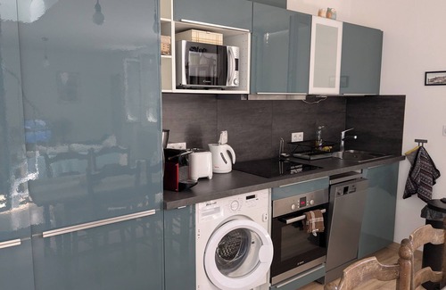 Blois House | The house of La Digue, 2 bedrooms with terrace and parking