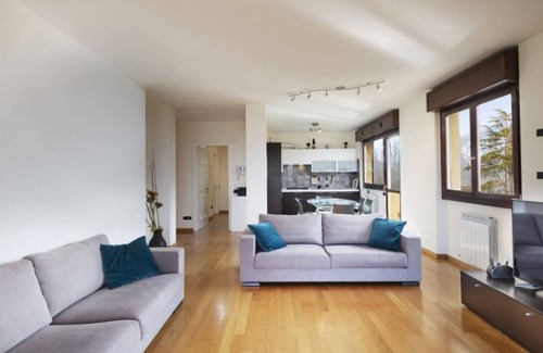 Reno Apartment | The House on the Lake
