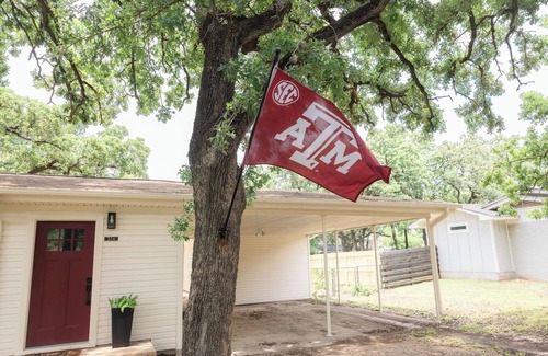 College Station House | The Howdy House less than 2 miles from Texas A&M