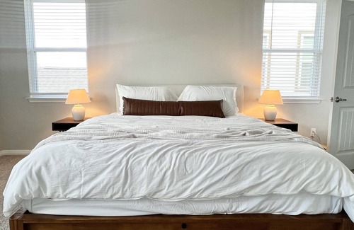 Kyle House | The Howdy House: Modern Western Retreat Near ATX