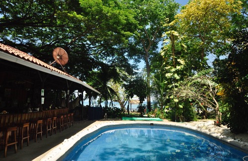 Cabuya Cabin | The Howler Monkey Hotel