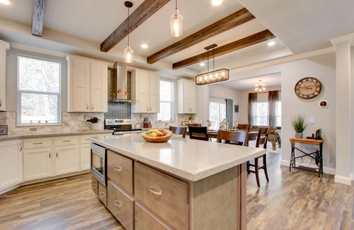 La Pine House | 'The Hub' La Pine Vacation Rental - Dog Friendly!