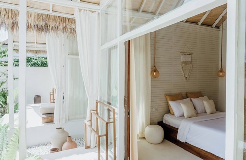 Pecatu Hotel | The Hut Hut