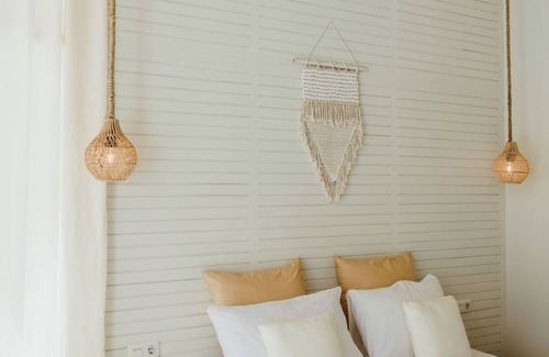 Pecatu Hotel | The Hut Hut