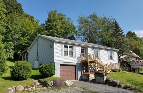 Hillcrest House | The Hut on Grandview in Lake Placid