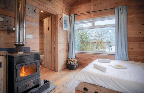 Castlemartin Apartment | The Hygge Hut - 1 Bed - Freshwest Beach Retreat