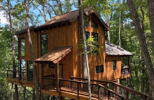 Highlands House | The Hylo Treehouse, The Hylo - by Highlands Treehouse Retreat
