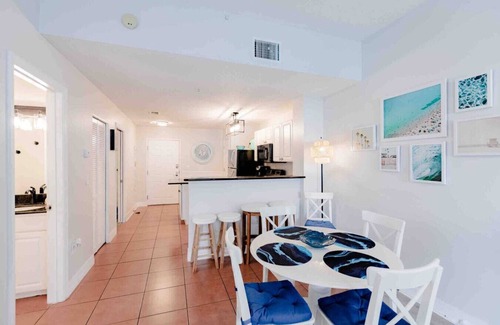 Madeira Beach Apartment | The ideal Getaway - Madeira Beach