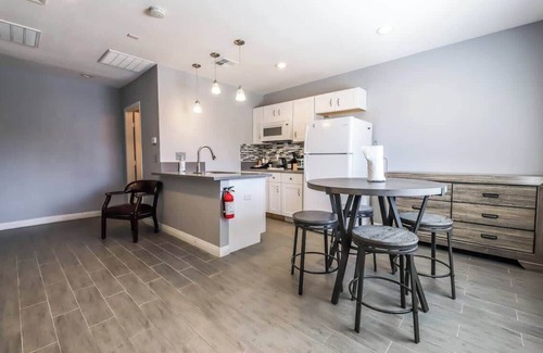 Paradise Valley Apartment | The Ideal Place in the Perfect Location Love Here