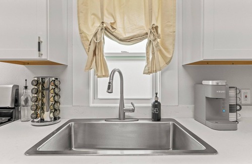 South Pensacola House | The Indigo. Cozy family cottage