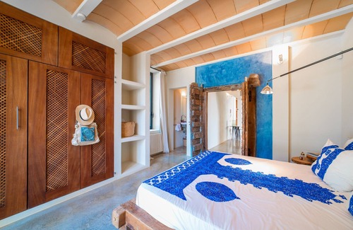 Es Cubells Villa | The interior of this villa is lives from opposites