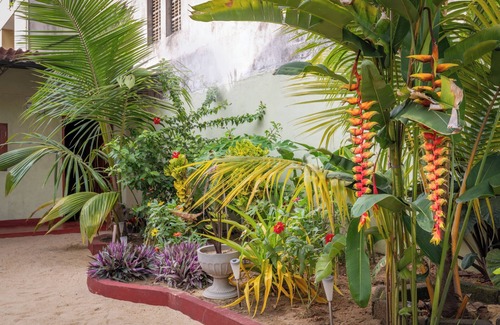 Mount Lavinia House | The Islands Breeze Villa 3 bedroom Apartment
