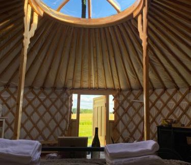 Messing Other | The Isla Yurt