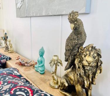 Amsterdam East Boat Rental | The Island Houseboat