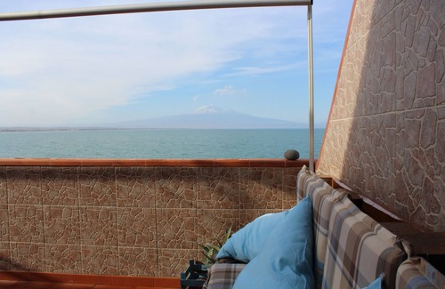 Costa Saracena-Castelluccio House | The terrace of the Saracen coast