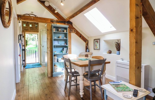 Hulland Ward Cottage | THE IVY BARN, pet friendly, character holiday cottage in Kirk Ireton