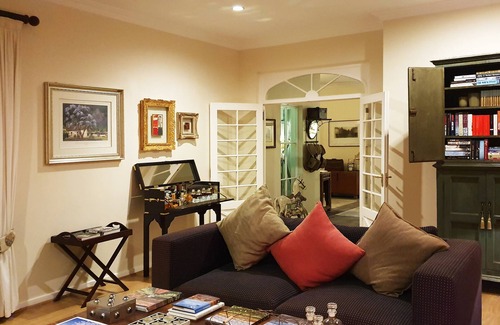 Somerset West Bed & Breakfast | The Ivy Cottage B&B at Villa Adalbert Guest House