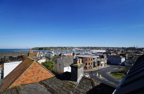 Cowes House | The J House - Cowes