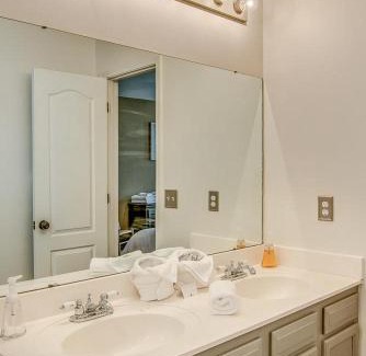 Hope Gardens House | The Jackson Cottage by Stay Local Nashville