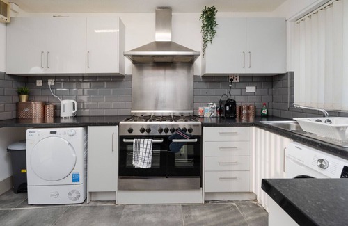 Manchester City Centre House | The Jade | 4bd - Pool Table - Man Utd - CityCentre
