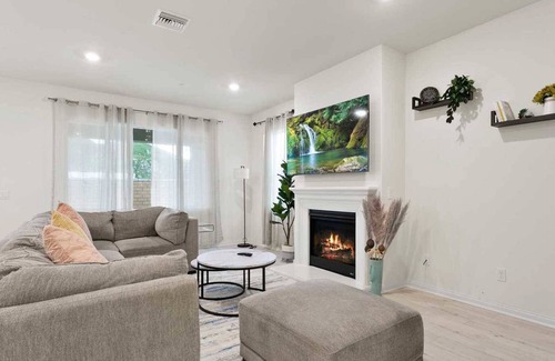 Riverside House | The Jade on Sunkissed Ridge