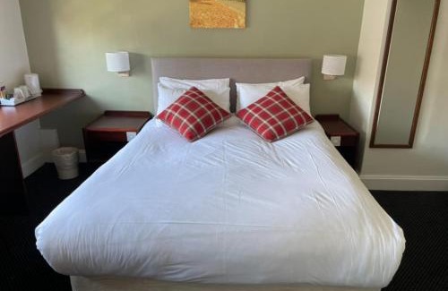 Orford Bed & Breakfast | The Jolly Sailor, Orford