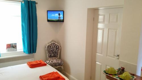 Acomb Apartment | The Jorvik Mini studio Parking available