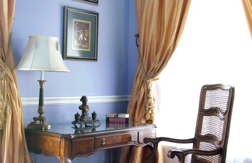 Hammond Bed & Breakfast | The Josephine Room W/Queen Bed