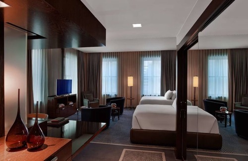 Downtown Dallas Hotel | The Joule Dallas – Premier Double Room with Extra Space & Modern Style