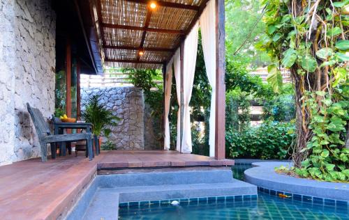 Na Chom Thian Resort | The Journey Resort Pattaya