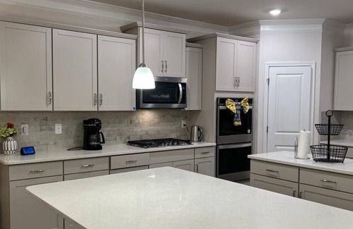 Greer House | The Joyful way house by Amaris Corporate rentals