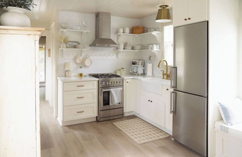 Seagrove Beach Cottage | The Juander Inn, cottage + pool + bikes + beach chairs