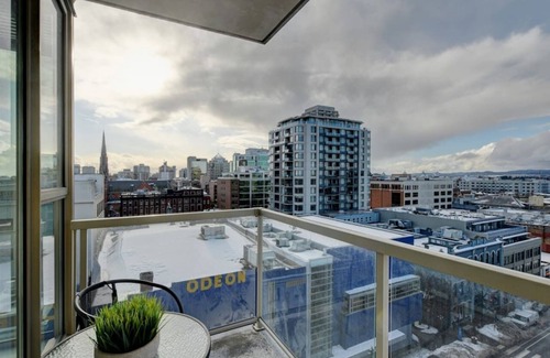 Inner Harbour Condo | The Juliet-Beautiful Fully Furnished 2 bed 2 bath condo